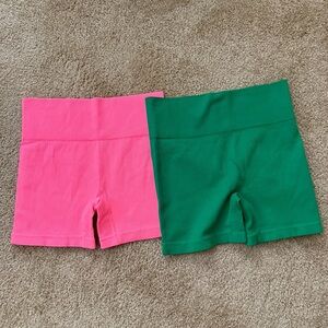 Colsie Vibrant Pink and Green Women's Shorts